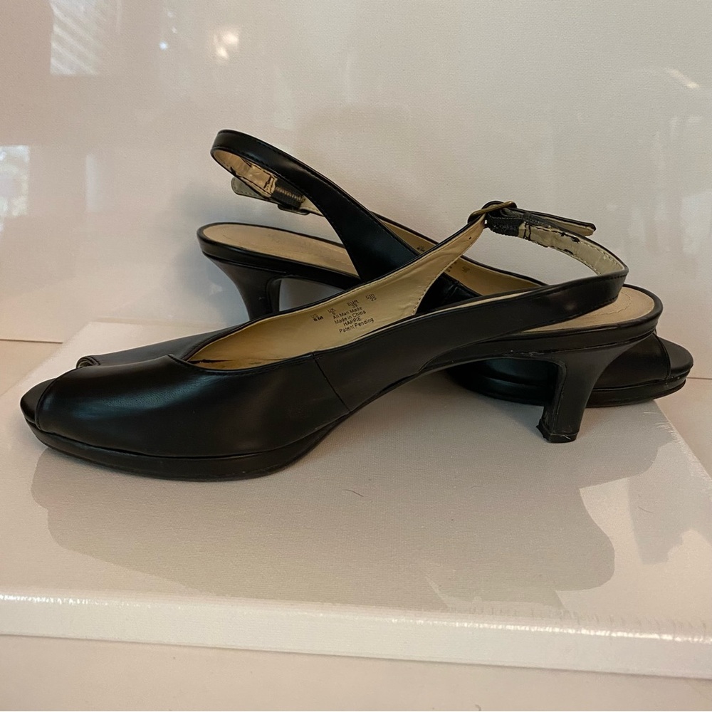 Naturalizer Happie Black Peep Toe Kitten Slingbacks 8 - Picture 5 of 6